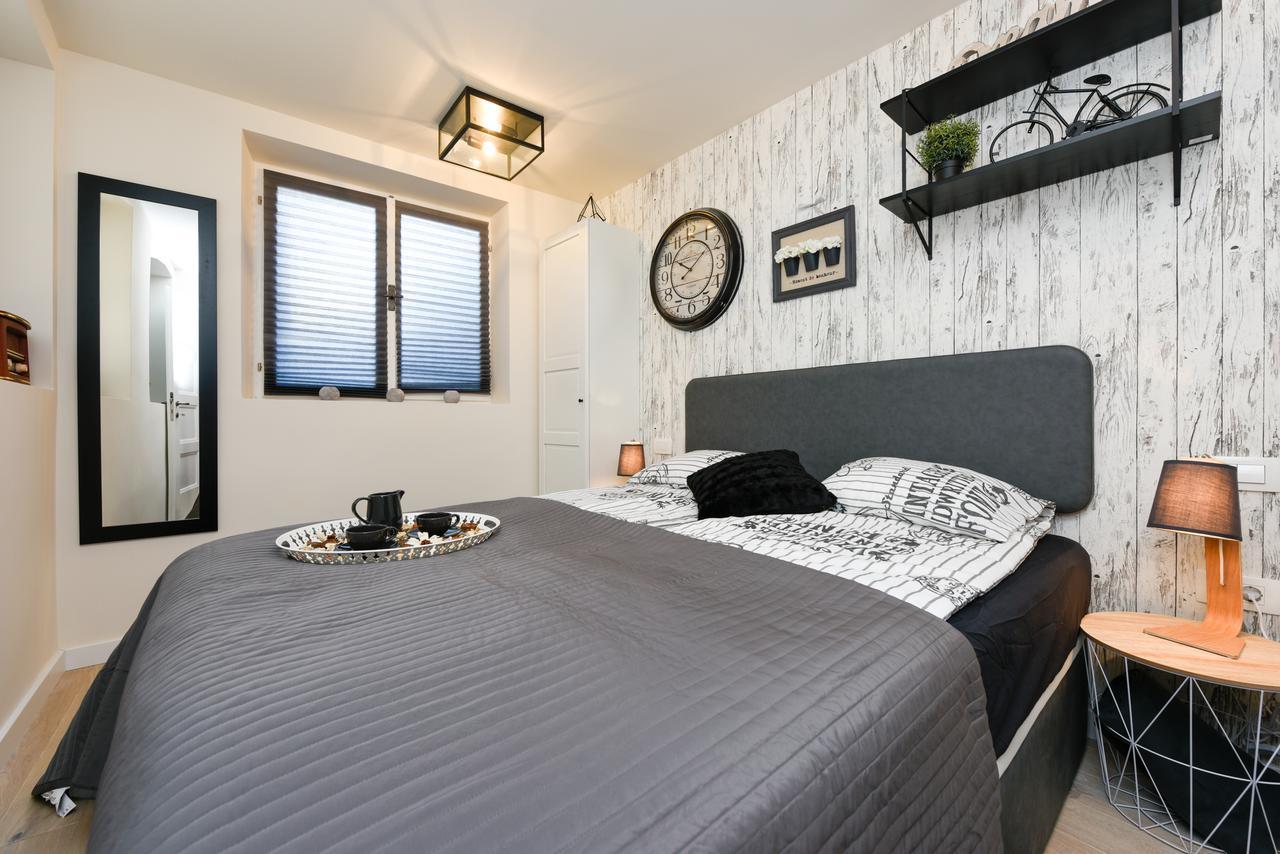 Apartments Santa Lucia Exclusive زادار المظهر الخارجي الصورة